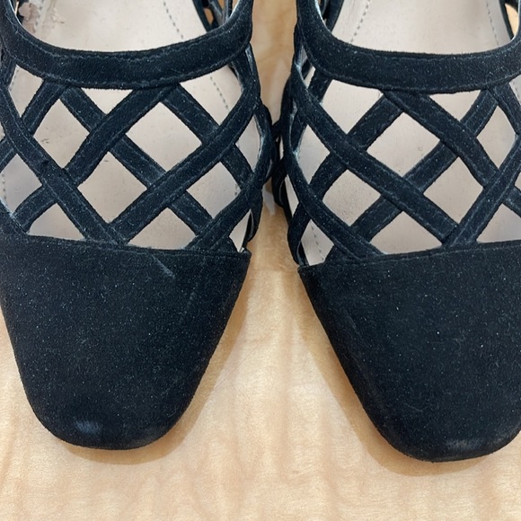 As pictured - Picture 2 of 7